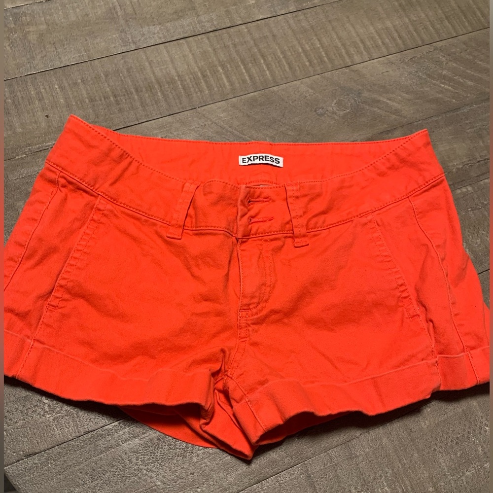 💥New Express Womens Editor Coral Shorts💥